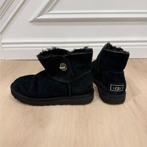 Ugg Mini Bailey Bling Turnlock Swarovski Crystal Black Boots Size 8